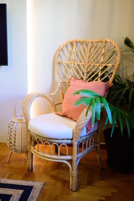 אתונה Boho Luxury 2 Bedroom Apartment, Acropolis Museum View מראה חיצוני תמונה