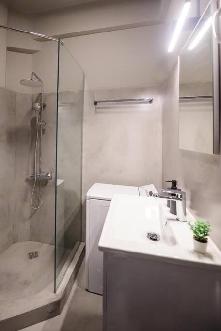 אתונה Boho Luxury 2 Bedroom Apartment, Acropolis Museum View מראה חיצוני תמונה